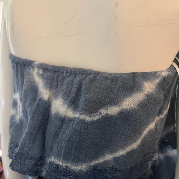 NWT - American Eagle Outfitters Blue and white tie-dye tube top - Picture 4 of 6